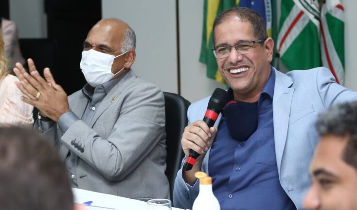 Prefeito Rogério Cruz e deputado federal Jeferson Rodrigues | Foto: Fernando Leite/Jornal Opção