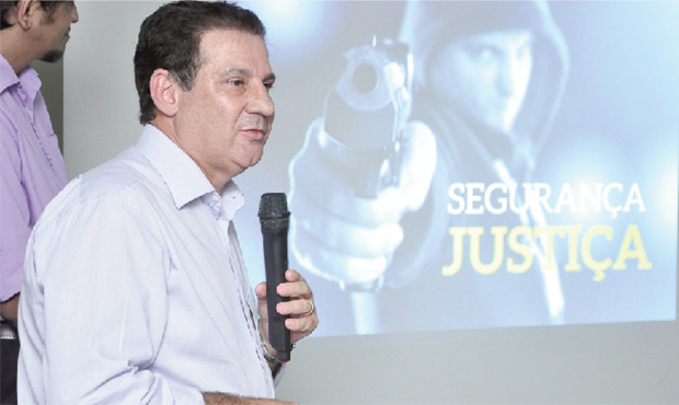 Candidato do PSB ao governo estadual, Vanderlan Cardoso promete divulgar logo seu projeto de governo