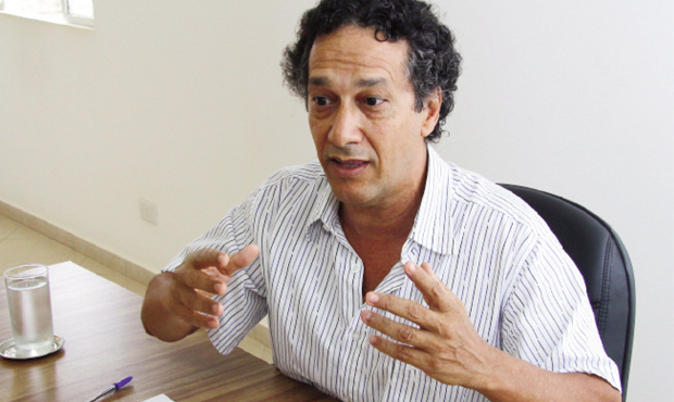 Cientista político Pedro Célio: “PMDB se engalfinha para definir candidato”