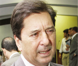 Maguito Vilela prefere Friboi mas pode compor com Iris | Foto: Wesley Costa