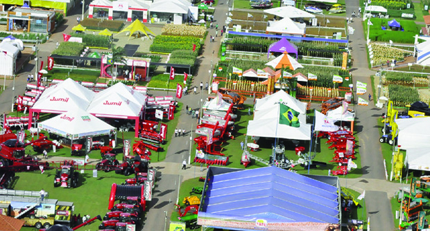 Tecnoshow, em Rio Verde, maior feira de tecnologia rural do Centro-Oeste. Expectativa de R$ 900 milhões em negócios