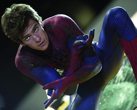 Andrew Garfield interpreta Peter Parker em “O Espetacular Homem-Aranha 2”