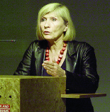 Chantal Mouffe, filósofa: a indistinção ideológica é a morte da política democrática, pois semeia demagogia, que manipula fundamentalismos