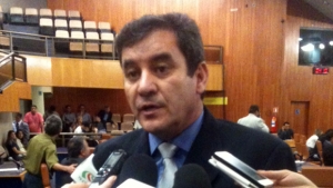 Projeto é de autoria de Clécio Alves. Para ele, texto é melhor do que os que pretendem aumentar ou criar novos tributos