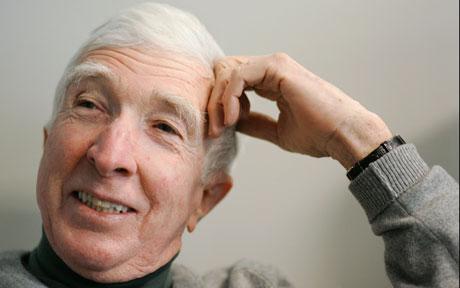 John Updike em 2006 - Foto: David Levene