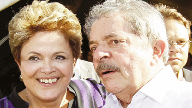 Presidente Dilma Rousseff e ex-presidente Lula da Silva: se ele não quiser, ela nem terá a chance de ser candidata à reeleição em outubro / Foto: Roberto Stuckert Filho/PR
