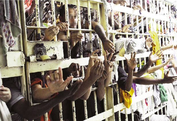 Cadeias brasileiras se tornaram escolas onde os “reeducandos” se especializam na prática do crime a distância | Foto: Tapera Tv