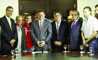 artigo_jose maria e silva.qxd