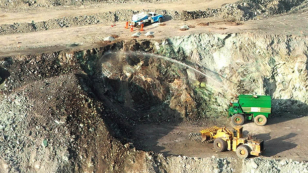 Extração de minérios foi um dos setores que proporcionou crescimento. Na foto, trabalhos feitos em Minaçu, Norte do Estado | Foto: Milton Brigolini/Panoramio