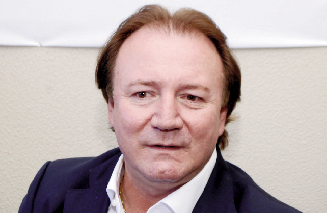 Praticamente todas as lideranças que estavam com Júnior Friboi agora se mostram engajadas na campanha de Iris Rezende”
