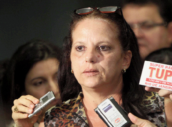 A médica cubana Ramona, que fugiu do programa Mais Médicos, está nos EUa e sempre me liga. Está ótima, alegre. Aquilo lá é o sonho de todo cubano”