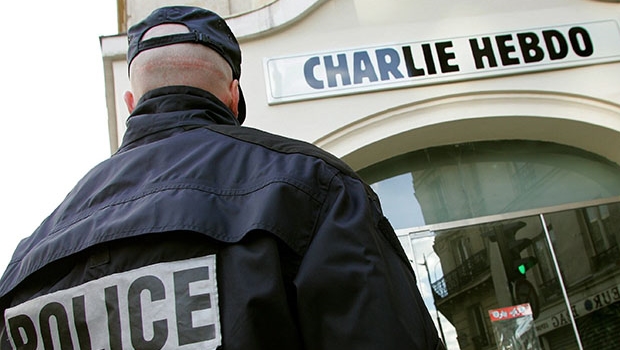 Polícia francesa age contra terroristas que atacaram jornal “Charlie Hebdo”: os dois homens foram mortos