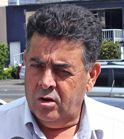 "Se Júnior voltar e quiser renovar o PMDB, eu participarei de sua campanha", diz Juvêncio | Foto: Fernando Leite/Jornal Opção