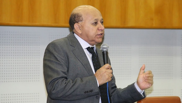 “Digo que a Prefeitura de Goiânia nunca está em crise", critica vereador