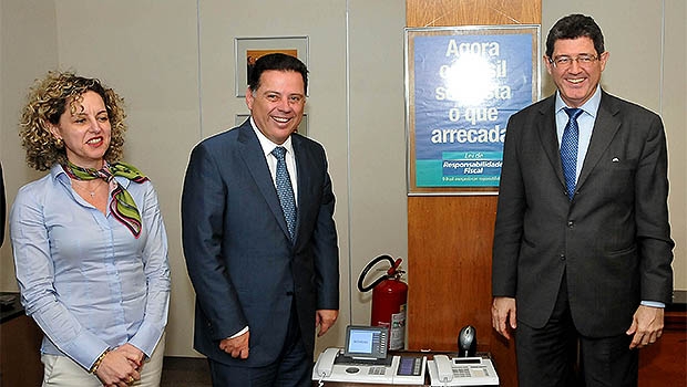 Ana Carla Abrão, da Sefaz, Marconi Perillo e o ministro Levy (à direita) | Fotos: Lailson Damásio/Governo de Goiás