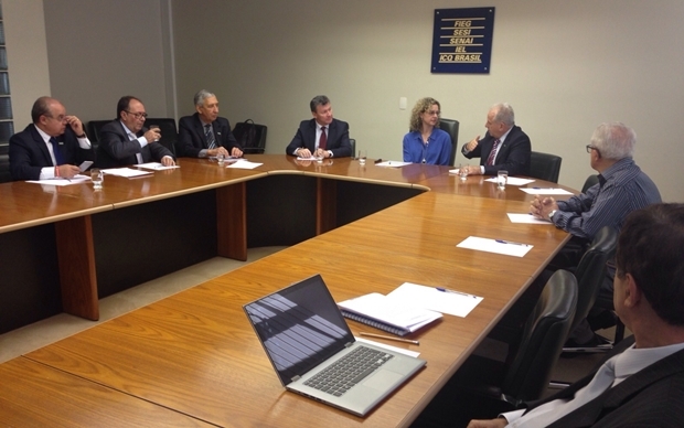 Secretária se reúne com representantes da Fieg | Foto: divulgação