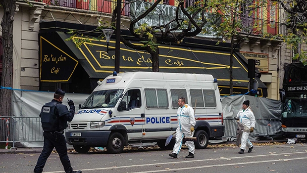 Bataclan Café: 89 pessoas mortas por terroristas ligados ao Estado Islâmico