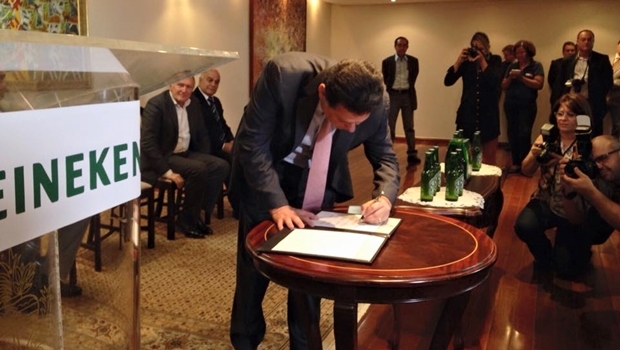 Governador assina protocolo de intenções | Foto: Ascom / Governo de Goiás