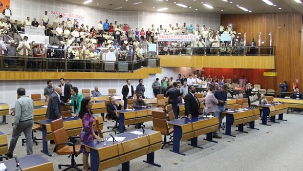 Projeto foi aprovado em sessão nesta sexta-feira | Foto: Marcelo do Vale