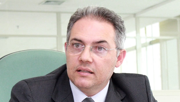 Economista Júlio Paschoal vai disputar mandato de deputado estadual -  Jornal Opção