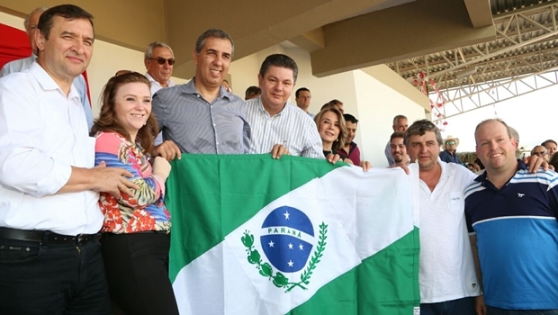 Governador em exercício em Pirenópolis | Foto: Eurípedes Jr.