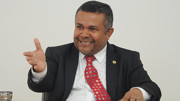 santana-gomes