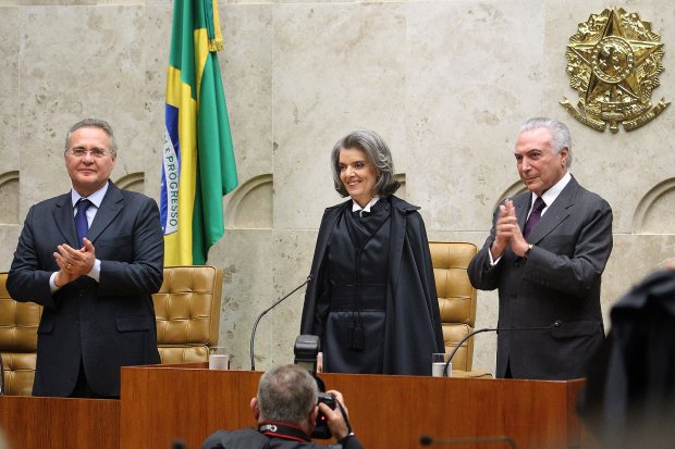 Renan Calheiros, Cármen Lúcia e Michel Temer: mantida a independência dos poderes e a estabilidade das instituições | Foto: Agência do Governo de Brasília