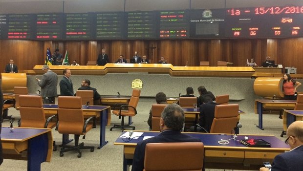 Vereadores acreditam que matéria deve ser avaliada por parlamentares da próxima legislatura | Foto: Larissa Quixabeira / Jornal Opção