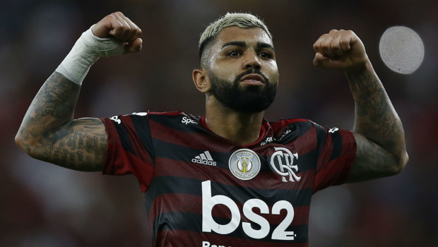 É craque do Liverpool, fez gol na seleção brasileira e teria