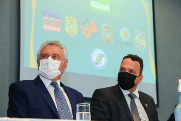 Caiado exaltou o trabalho das polícias em discurso sobre quedas de criminalidade | Foto: divulgação/Wesley Costa