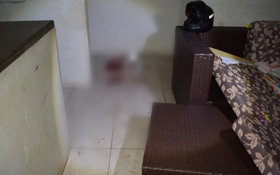 Mecânico, esposa, filhos e a enteada (comparsa) foram amarrados em casa | Foto: PC-GO