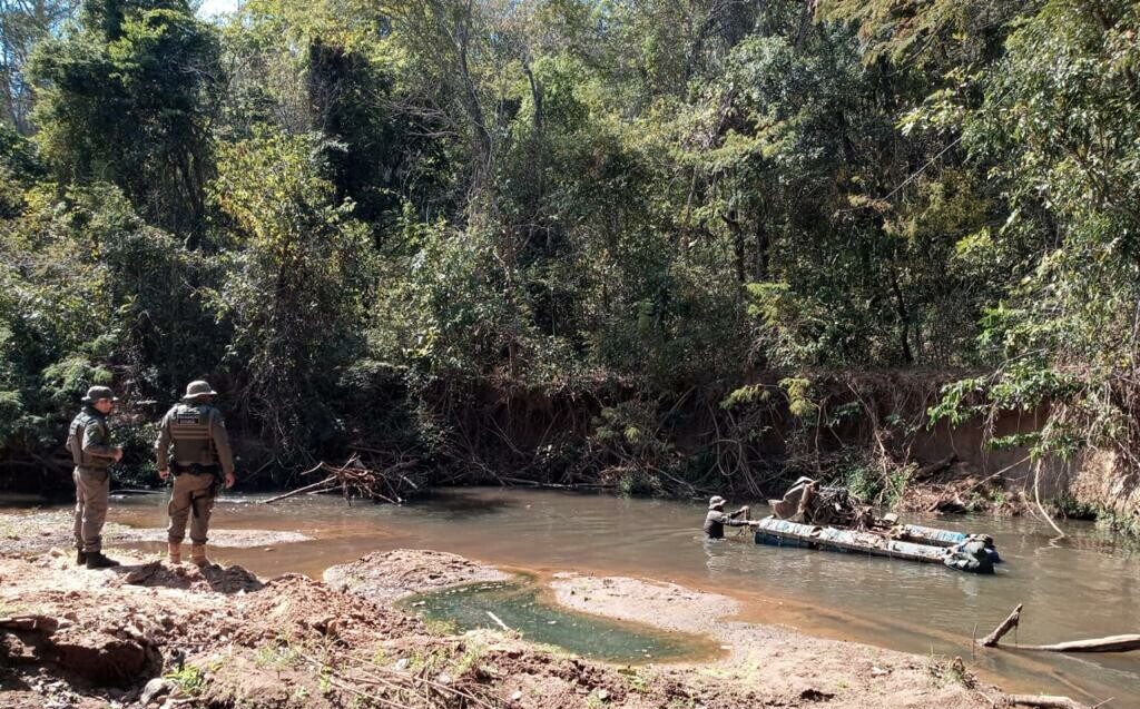 Extratação de areia ilegal | Foto: PCGO