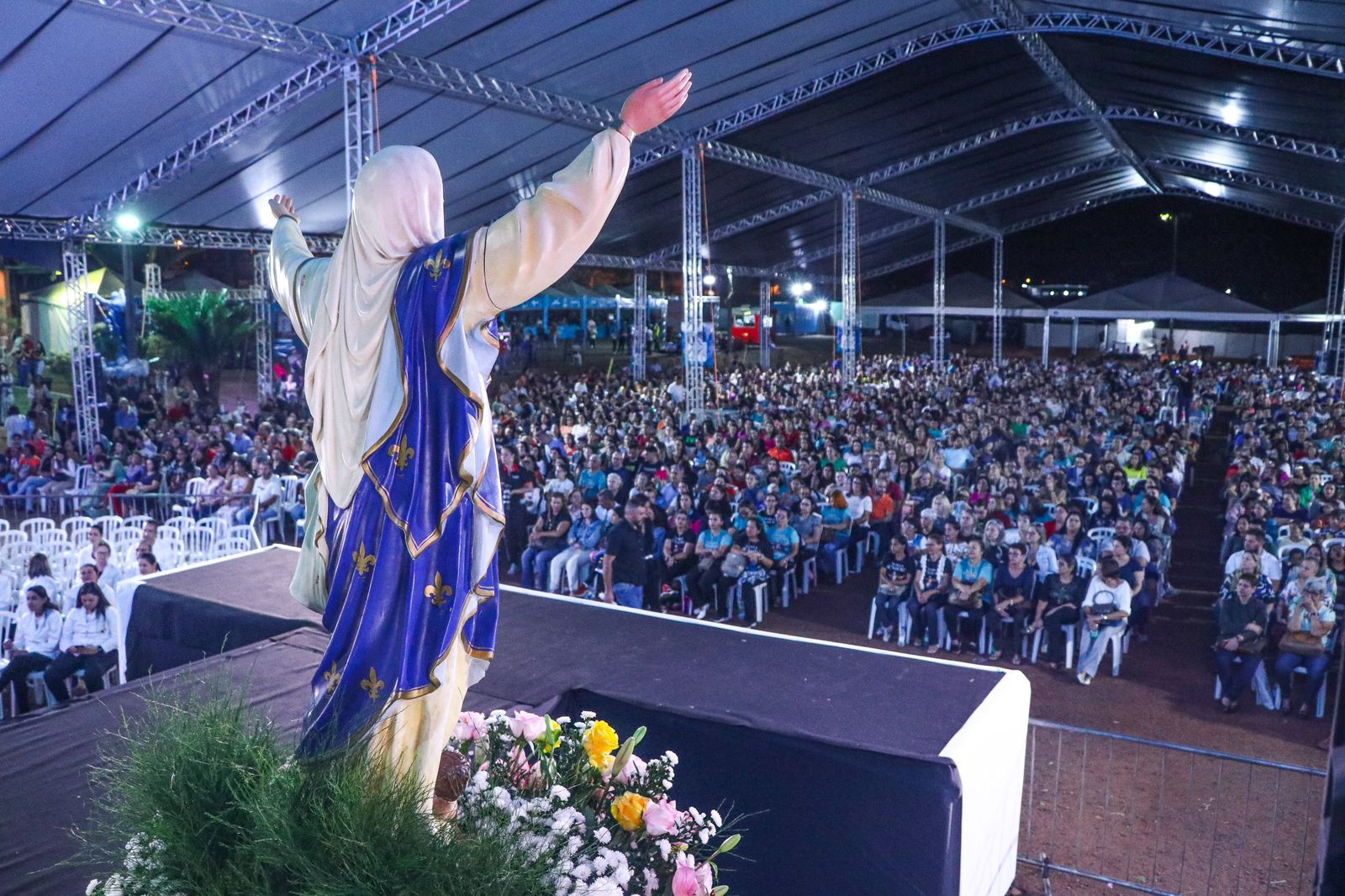 Fiéis acompanham novena a Nossa Senhora da Assunção em Goiânia - Jornal  Opção