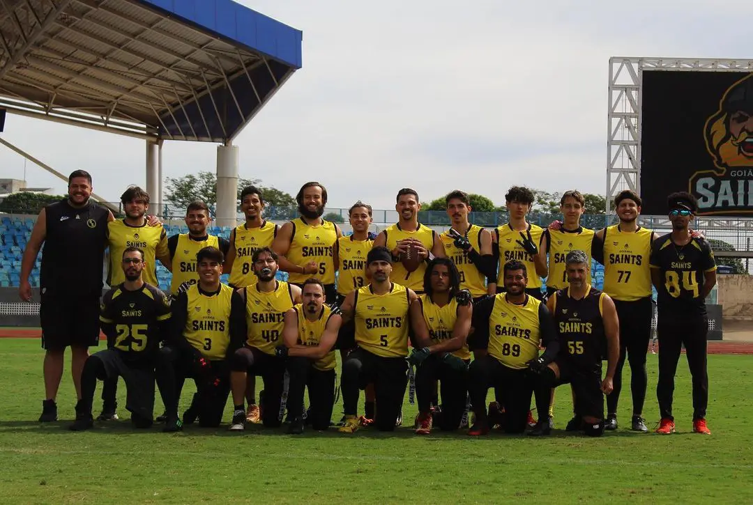 Primo de menor impacto do futebol americano, 'flag football' cresce no  Brasil e se torna olímpico