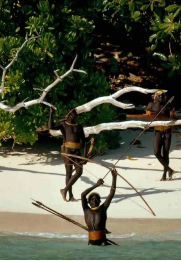 Povo das Ilhas Sentinela 111