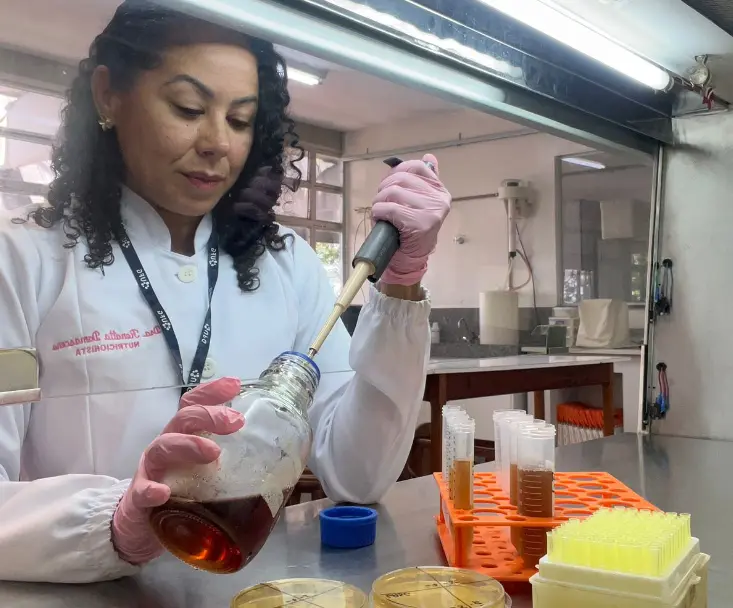 Pesquisadora da UFG que desenvolveu composto nutritivo a partir da casca do pequi