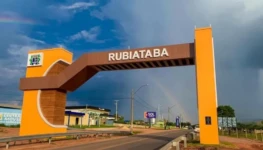 437aeed6a09c3a03441705d5f8463bfb