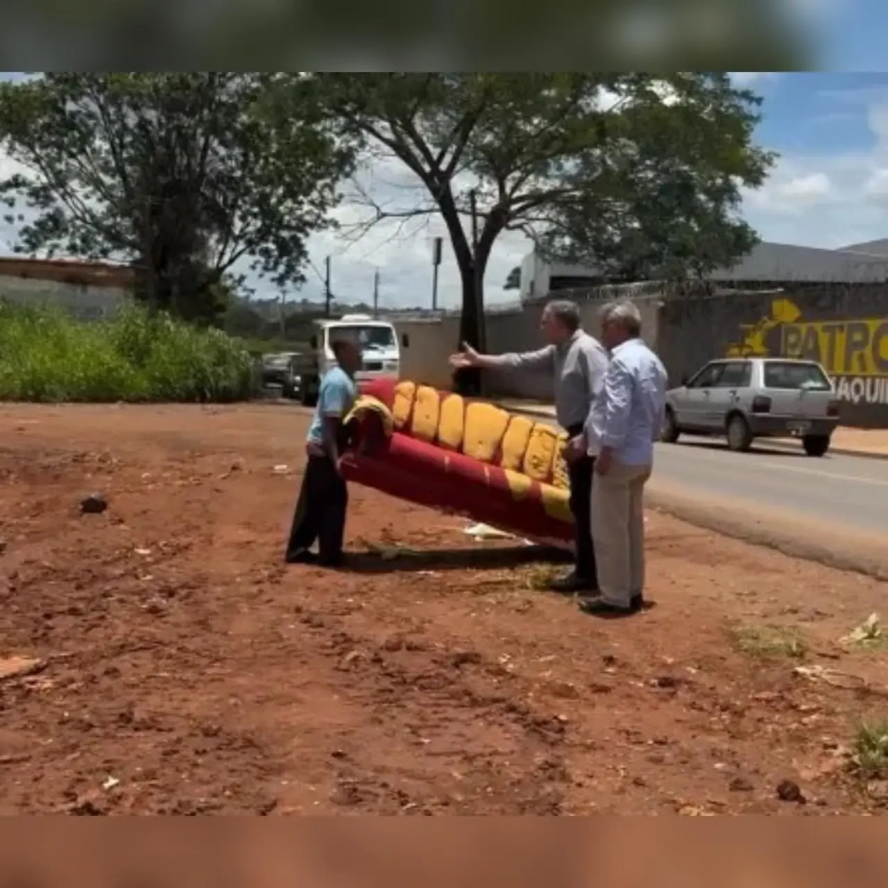 8f5c71bf-95a3-444f-bd8c-c434aa980cc0